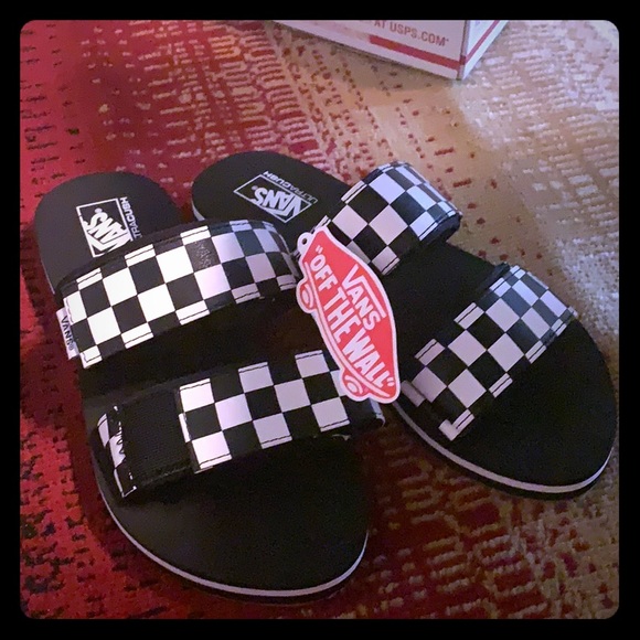 cayucas slides checkerboard